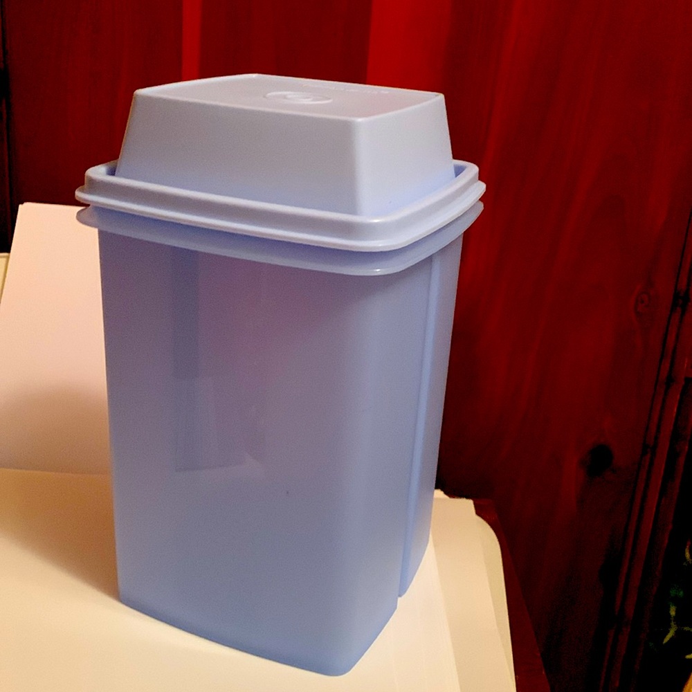 Tupperware Pic a Deli